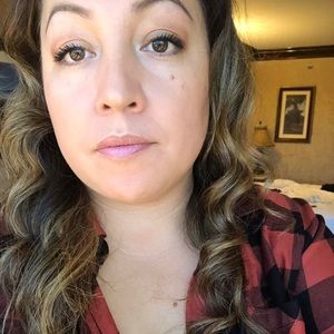 Meet your Posher, Vanessa